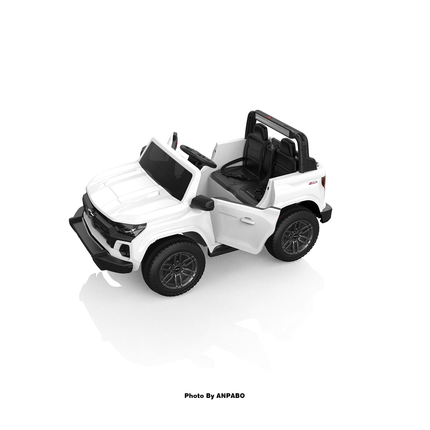 24V Licensed Chevrolet Colorado 2-Seater Kids Ride On Truck-white